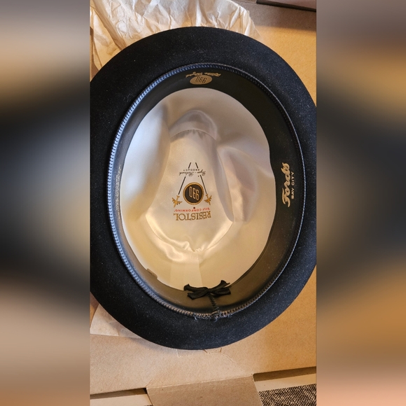 Resistol Fedora 990 with Kitten Finish - Picture 10 of 10